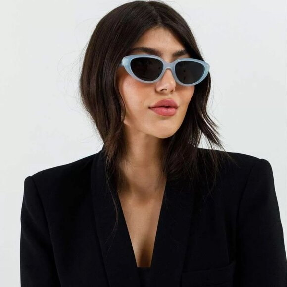 BRAND NEW Celine CL40220U 84A THIN Light Blue Grey Cat Eye Women Sunglasses - Picture 1 of 9